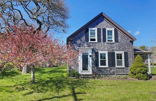 Harwich Port House | Charming Cape Cottage Steps from Bank St Beach