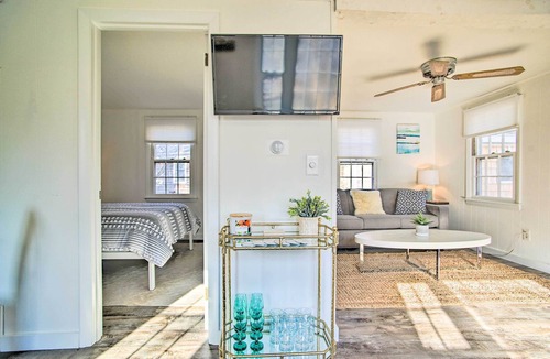 South Dennis Cottage | Charming Cape Cottage w/ Patio: 4 Mi to Beach!