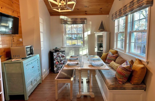 South Yarmouth House | Charming Cape house - NEW Central AC, WiFi, laundry, patio, short walk to beach