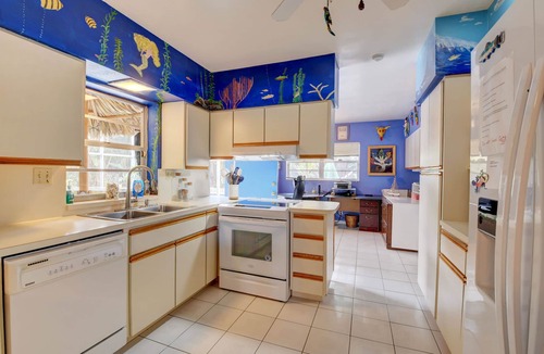 Boynton Beach House | Charming "Casa de la Capitan" Private Pool Home--Long Term from July 1, 2024