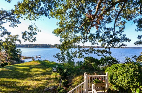 Millers Tavern Cottage | Charming Cozy Cottage on the Rappahannock w/ private pier & expansive views!