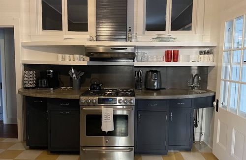 Oak Bluffs House | Charming, cozy spacious home within 1 mile walking distance to Oak Bluffs