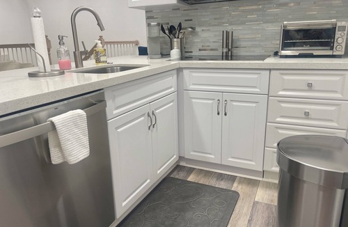 Lake Ida Shores Cottage | Charming East Delray Cottage – Fully Furnished, 1 Mile from the Beach!