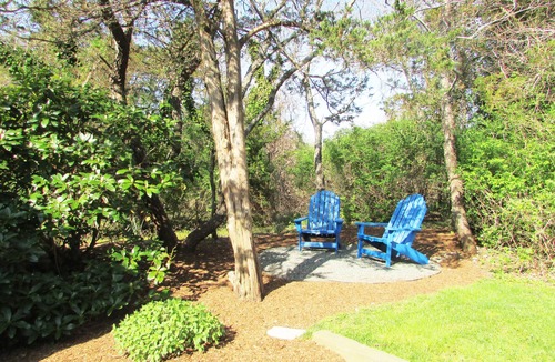 West of Town House | Charming, Family Friendly Home Near Surfside Bike Path