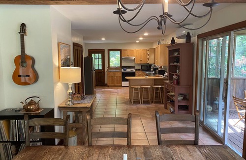 West Tisbury House | Charming Farmhouse serene amongst the trees
