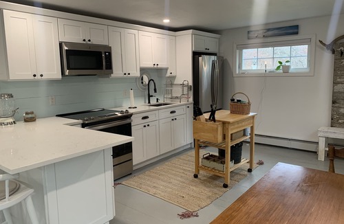 Truro Apartment | Charming Guest House in Truro