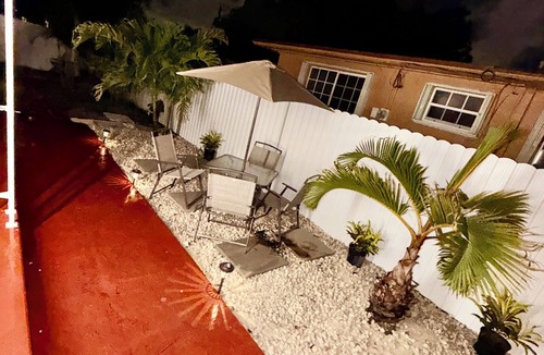 North Miami Beach House | Charming house in terrific Miami with AC, WiFi