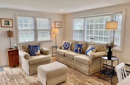 Madaket House | Charming Madaket Retreat: 2-Bedroom Cottage Minutes to Beach
