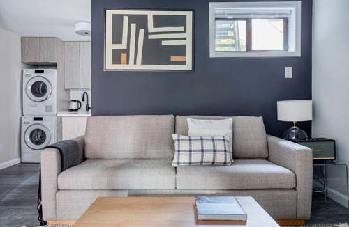 North End Apartment | Charming North End 2BR on Salem Street by Blueground
