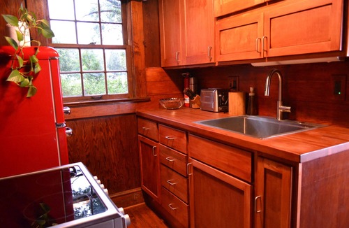 Bryans Road Cottage | Charming Private Cottage Getaway