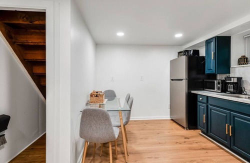 North Bergen House | Charming Queen at North Bergen 30 minutes to NYC