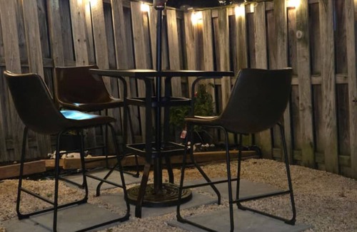 Jefferson Manor House | Charming Retreat in the Heart of the City