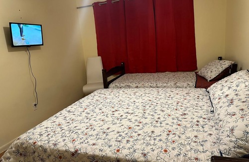 Ludlam Bed & Breakfast | Charming room with shared bathroom in charming Miami with WiFi, air conditioning