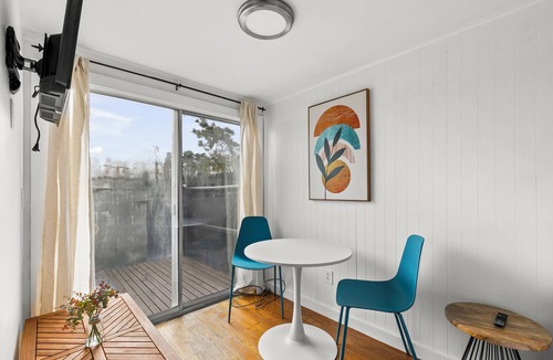 Dennis Port Condo | Charming Studio Dennis Port Getaway with WiFi and AC - Close to Beach!