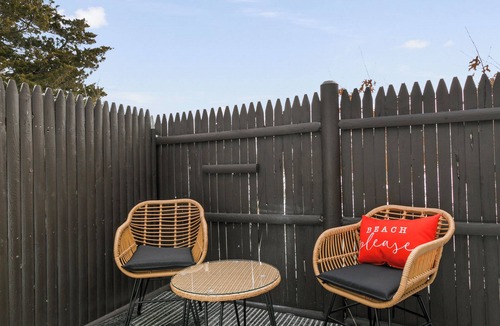 Dennis Port Condo | Charming Studio Dennis Port Getaway with WiFi and AC - Close to Beach!