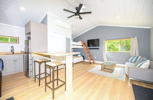 Newbury Cottage | Charming Sunapee Tiny Home: Walk to Lake + Cool AC
