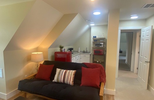 West Chatham House | Charming two year old 3Bd Rm 4 bath home .6mi to Ridgevale Beach