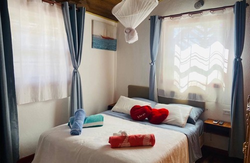 Lauderdale-by-the-Sea Apartment | Charming 1-bedroom apartment in Lauderdale-by-the-Sea near the beach.