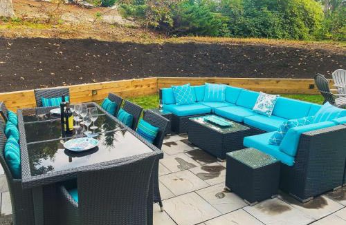 West Chatham House | Chatham Luxury Retreat—Porch, Art Family Fun