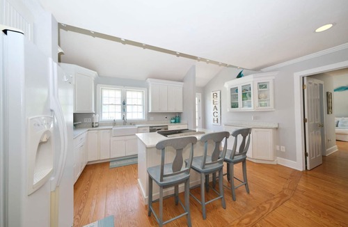 Nantucket House | Cheerful 5 br Nantucket home; perfect for families