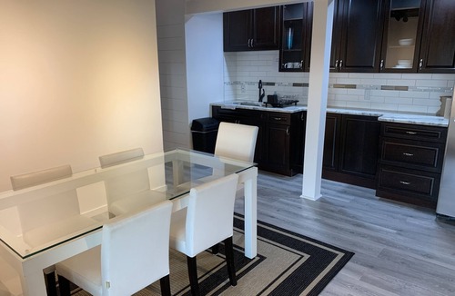 Chesapeake City Apartment | CHESAPEAKE CITY DIRECT VIEW OF C&D CANAL, WATER TOY PARKING, WALK TO TOWN