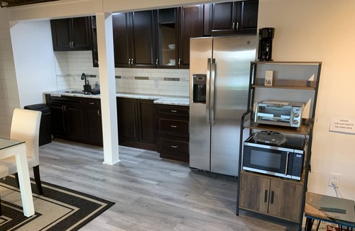 Chesapeake City Apartment | CHESAPEAKE CITY DIRECT VIEW OF C&D CANAL, WATER TOY PARKING, WALK TO TOWN