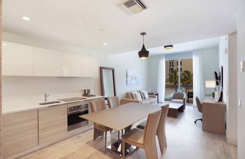 Hollywood Condo | Chic 1BR Condo w/Partial Ocean View at Costa-CS4