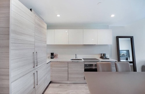 Hollywood Condo | Chic 1BR Condo w/Partial Ocean View at Costa-CS4