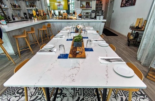 Hallandale Beach Resort | Chic 3-bedroom resort with fitness room, WiFi in fabulous Hollywood