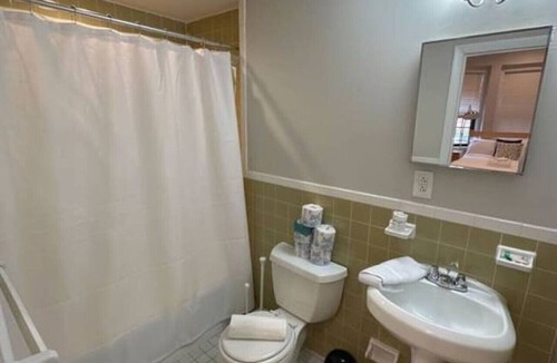 Prudential - St. Botolph Apartment | Chic Metro South End Studio