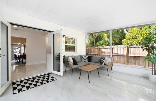 River Oaks House | Chic Oasis: Private Pool, Close To Beaches