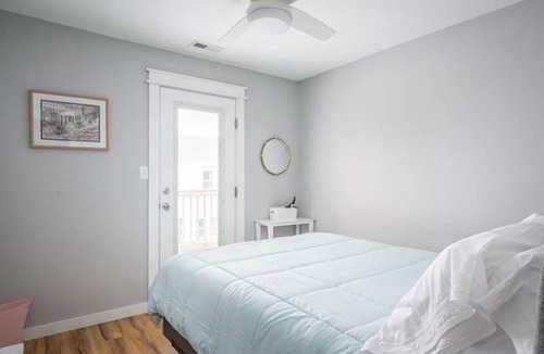 Chic's Beach House | Chic’s Beach Beauty S