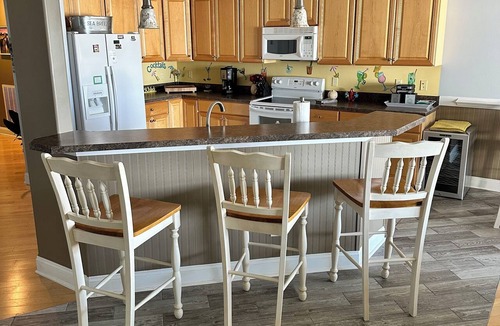 Chincoteague Condo | Chincoteague Island Getaway