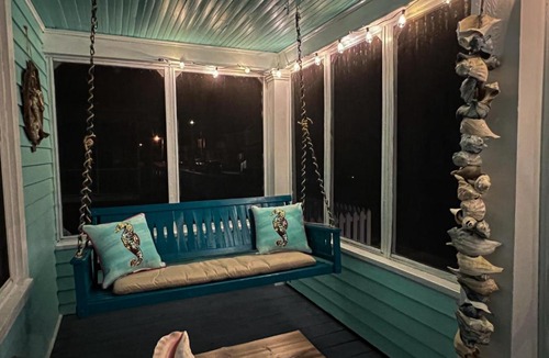 Chincoteague House | Chincoteague Island Beach House - Sir Whelk-A-Lot - New! - Downtown Location! Bikes & Yaks Included!