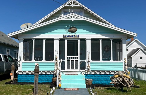 Chincoteague House | Chincoteague Island Beach House - Sir Whelk-A-Lot - New! - Downtown Location! Bikes & Yaks Included!