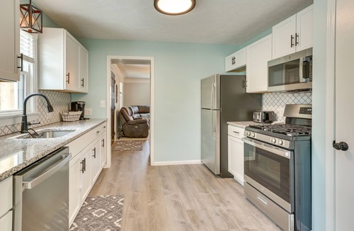 Gloria Glens Park Cottage | Chippewa Lake Cottage w/Fire Pit!