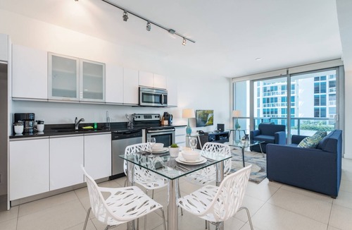 North Beach Apartment | Churchill Suites Monte Carlo Miami Beach