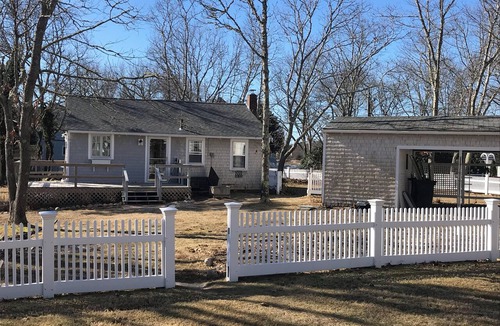 East Falmouth Cottage | Classic Cape Cod Seaside Cottage for Active Families at tip of Seacoast Shores