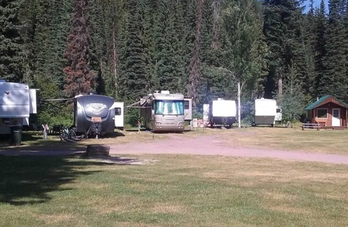 West Glacier Cabin | Clear Sky Resorts Deluxe 2 Bedroom Cabin