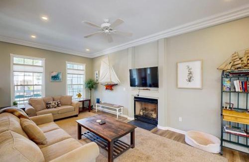 Clearwater House | Clearwater - 34031 Monterray Ave