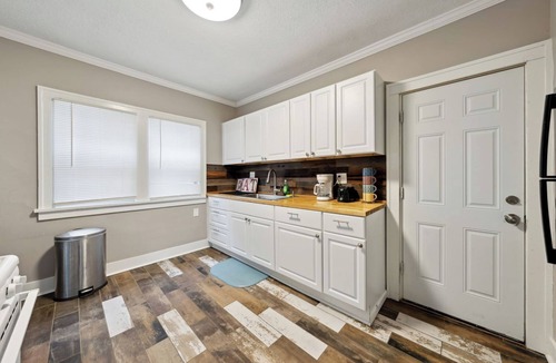 Cleveland Apartment | Close to Coventry, Close to Everything! Perfect for Long or Short Stays