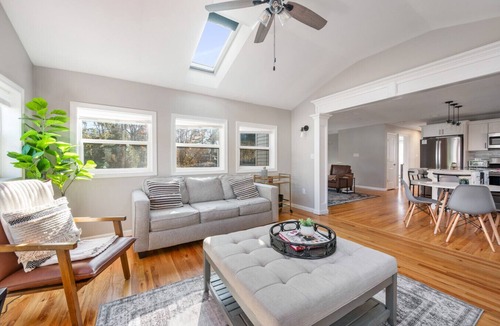 Swiftcurrent House | Close to SPAC, Saratoga Race Track & Downtown