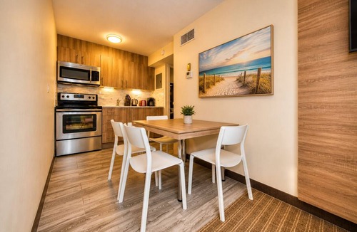 Deerfield Beach Hotel | Club Lux Resort By the Beach