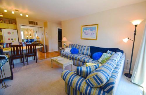 North Ocean City Apartment | Club Ocean Villas II 19 condo