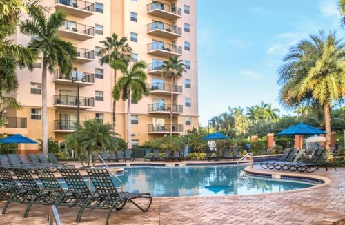 Survey Creek Resort | Club Wyndham Palm-Aire