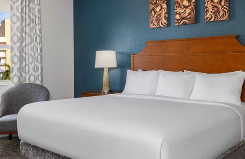 Survey Creek Resort | Club Wyndham Palm-Aire 2 Bedroom Condo