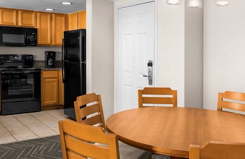 Survey Creek Resort | Club Wyndham Palm-Aire 2 Bedroom Condo