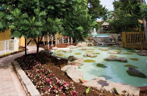 Pompano Beach Hotel | Club Wyndham Sea Gardens 1 bedroom with Jacuzzi, 1 bathroom unit on the beach
