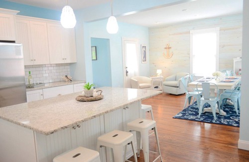 Cape Charles House | Coastal Charmer, Fire Pit & Two Blocks to Beach