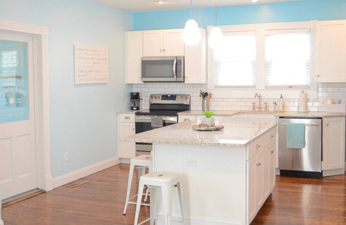 Cape Charles House | Coastal Charmer, Fire Pit & Two Blocks to Beach